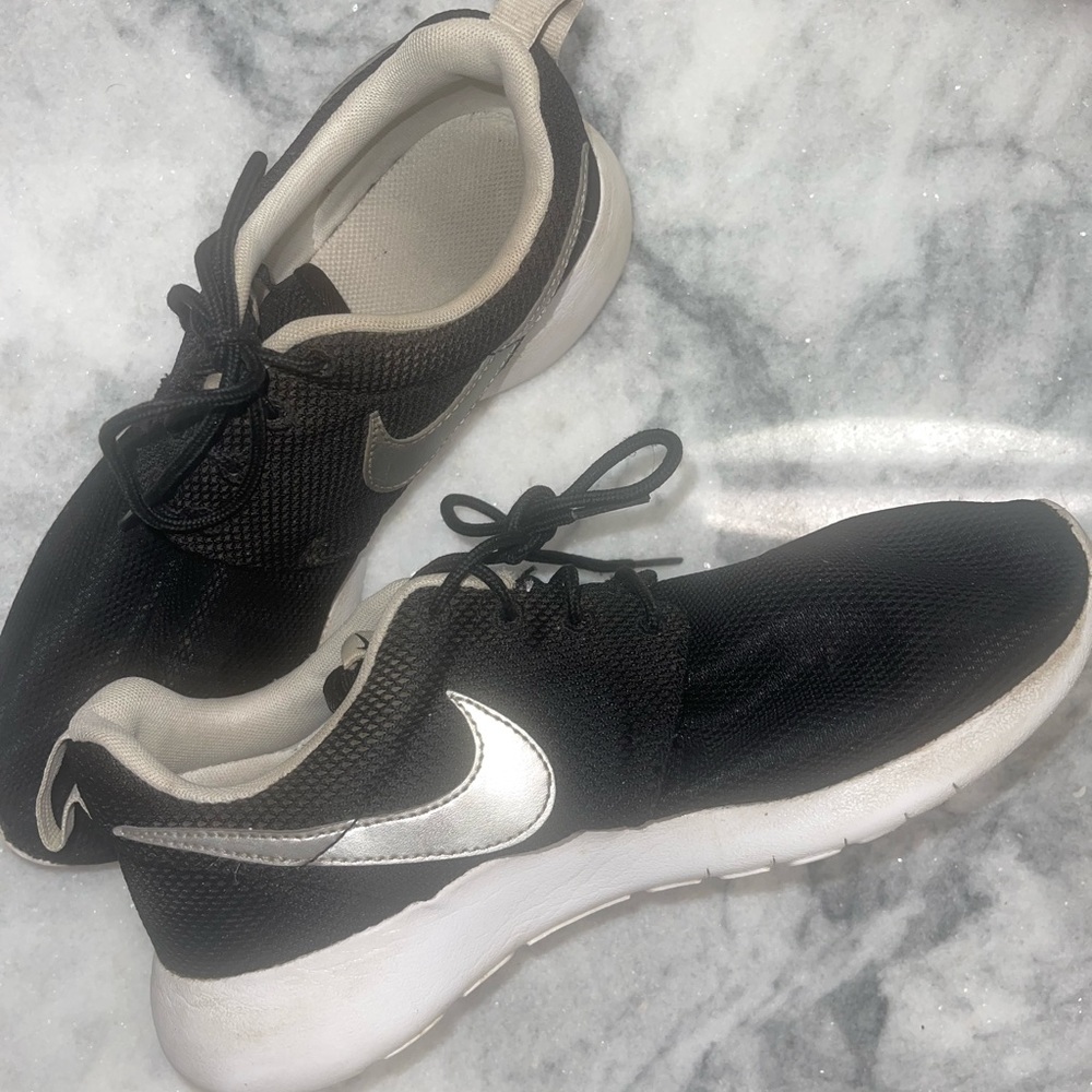 Roshe Run 7y